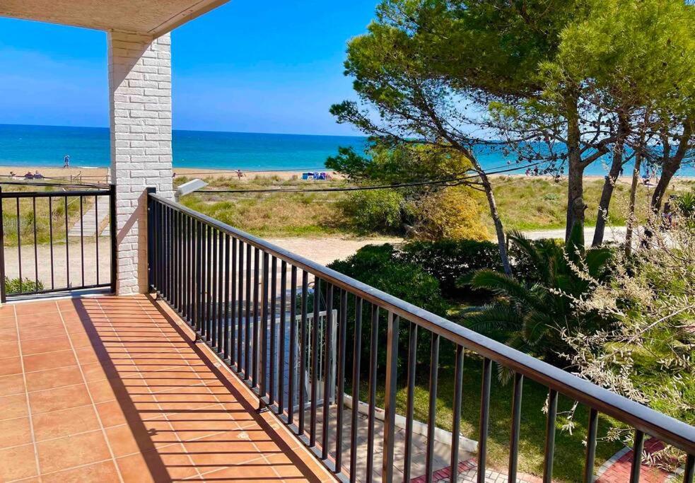 Apartamento En Primera Linea De Playa Denia Eksteriør bilde